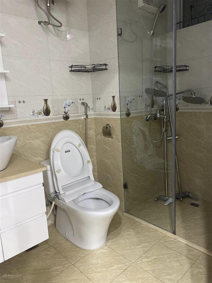 Cần bán gấp căn hộ chung 3 phòng ngủ, giá tốt. thuộc tòa nhà hanhud, kđt nam cường, nghĩa đô, hn