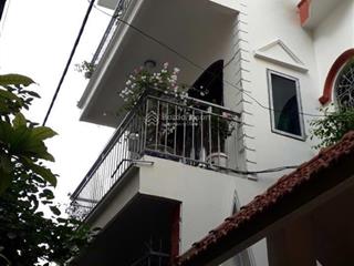 Cho thuê nhà 4 tầng, 70m/sàn hoa lâm ngõ thông 3.5m gần chợ việt hưng