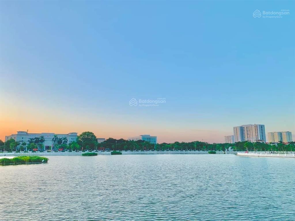 Cc gửi bán ct17 căn góc 2pn 1wc thang máy