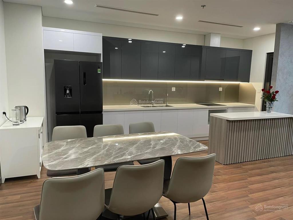 Bán chung cư vinhomes nguyễn chí thanh, dt 86m2 2 ngủ giá nhỉnh 11,5 tỷ.  0945 894 ***