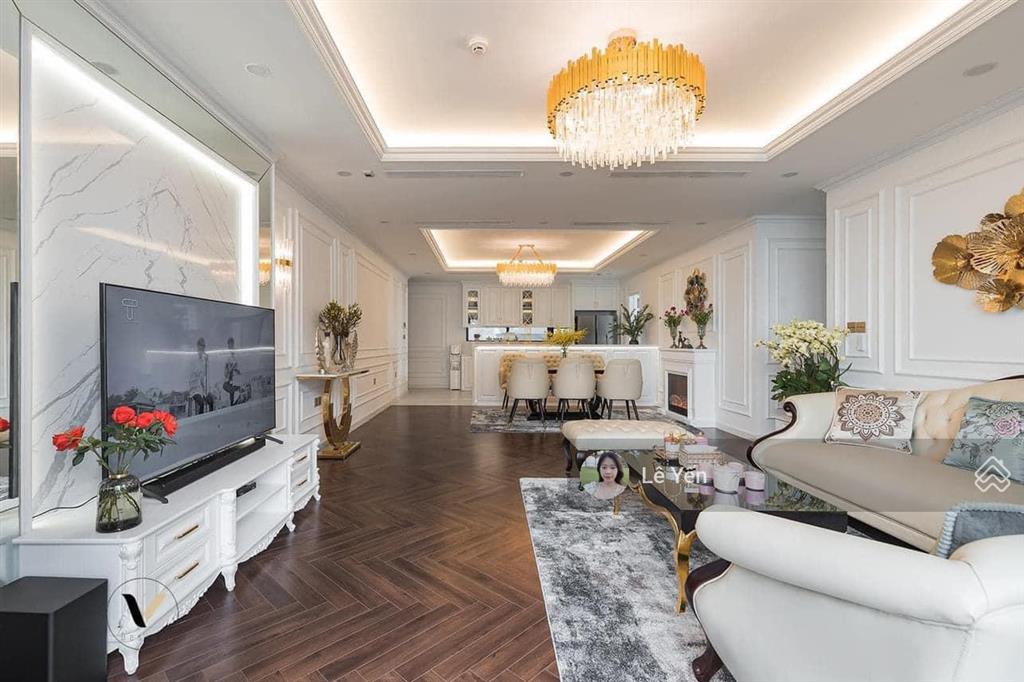 Cho thuê căn hộ vinhomes nguyễn chí thanh, dt 86m2 2 ngủ đủ đồ giá chỉ 18 triệu/th.  0945 894 ***