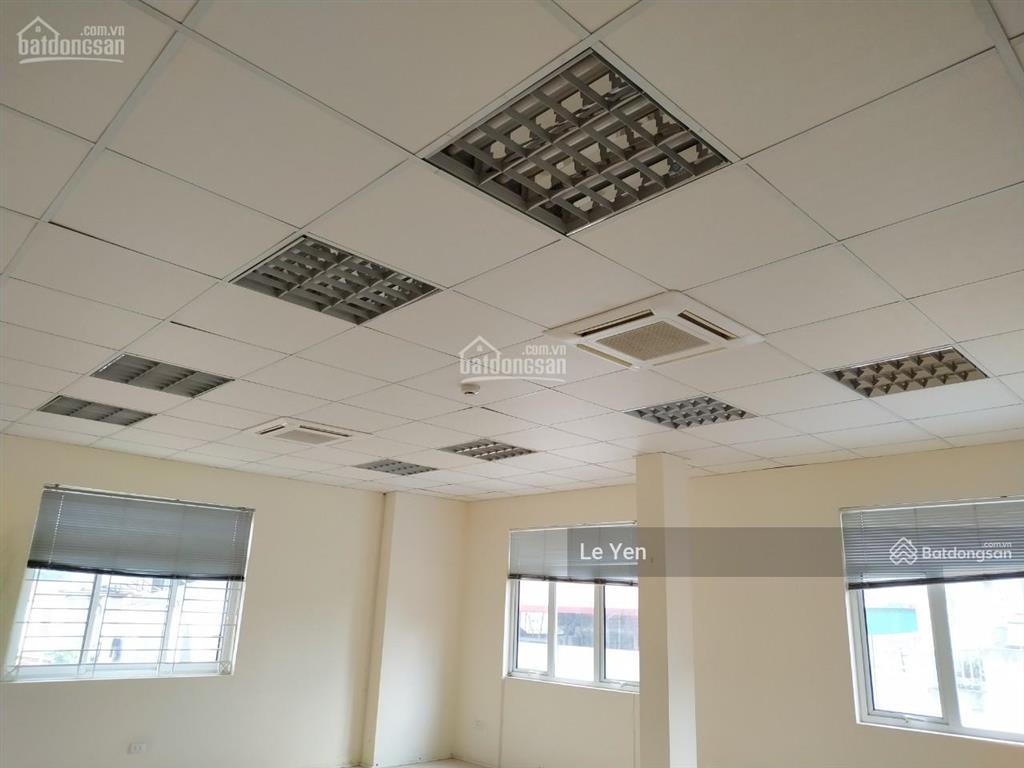 Hot, cho thuê văn phòng phố núi trúc, dt 20m2 giá 5 triệu/tháng.  0945 894 ***