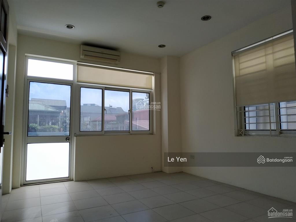 Hot, cho thuê văn phòng phố núi trúc, dt 20m2 giá 5 triệu/tháng.  0945 894 ***