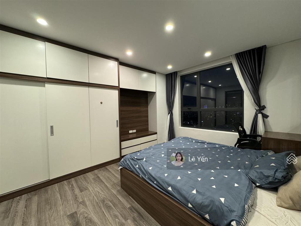 Bán chung cư 671 hoàng hoa thám, dt 75m2 2 ngủ, giá bán chỉ 7 tỷ.  0945 894 ***