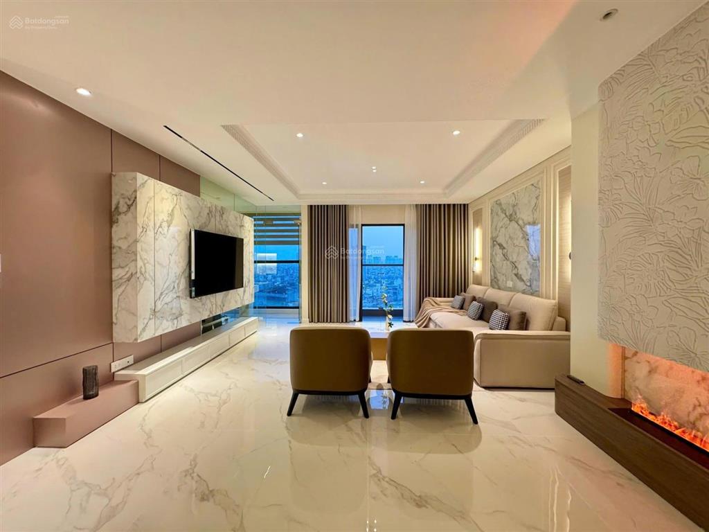 Bán chung cư vinhomes nguyễn chí thanh, dt 86m2 2 ngủ, bc đông nam, giá 11 tỷ.  0945 894 ***