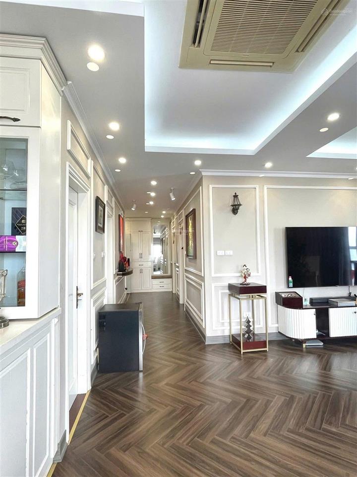 Cho thuê căn góc the nelson  29 láng hạ, 108m2 3 ngủ đủ đồ giá 35 triệu.  0945 894 ***