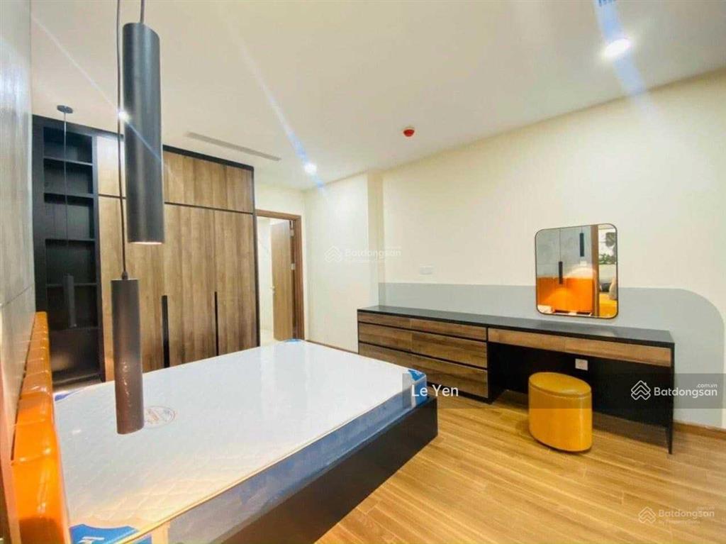Cho thuê căn hộ sun grand city, 69b thụy khuê dt 93m2 2pn đủ đồ giá chỉ 21 triệu/th.  0945 894 ***