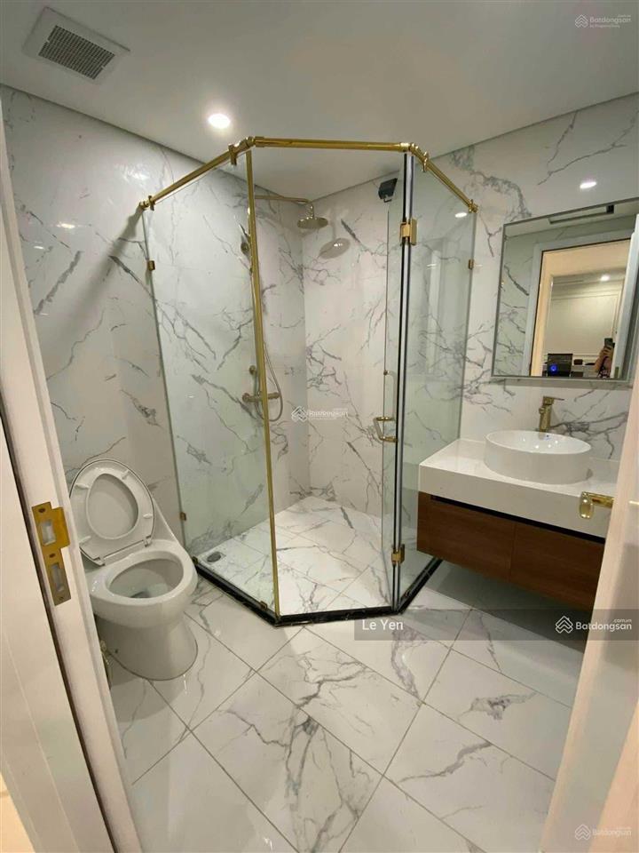 Bán căn hộ cao cấp golden armor  b6 giảng võ 78m2, 2pn, ban công đông nam.  0945 894 ***