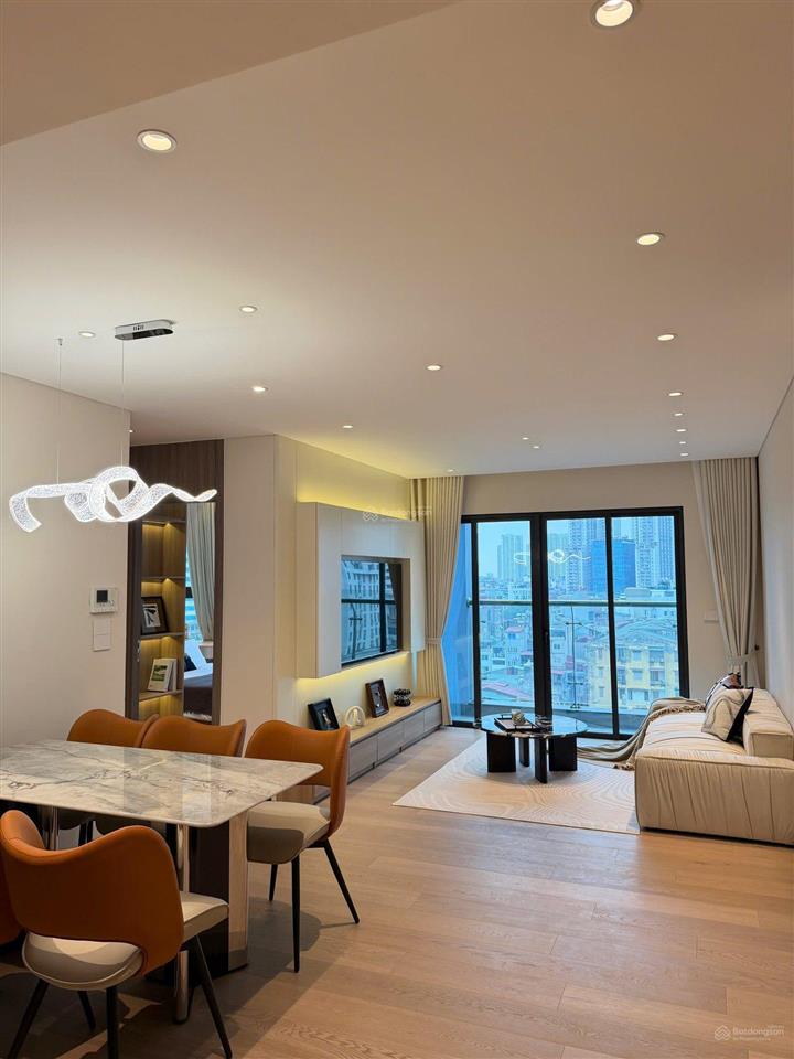 Bán căn hộ the nelson  29 láng hạ, dt 86m² 2 ngủ giá tham khảo tốt trong khu vực.  0945 894 ***