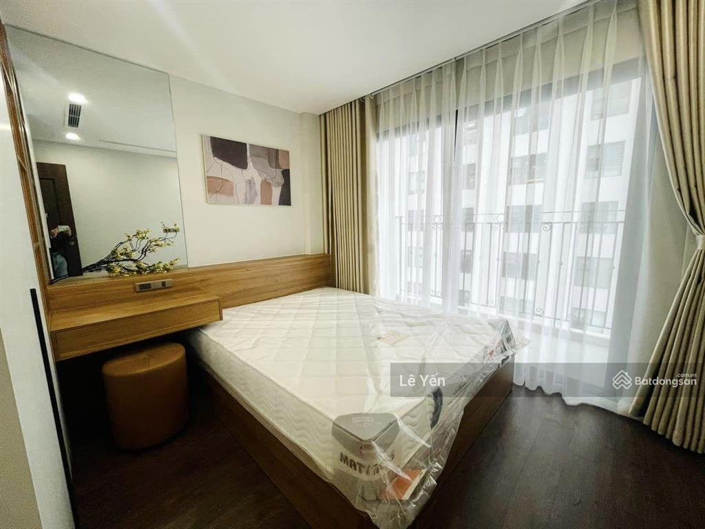 Bán căn hộ lancaster 20 núi trúc, dt 182m2 3 ngủ đủ đồ, căn góc view hồ.  0945 894 ***