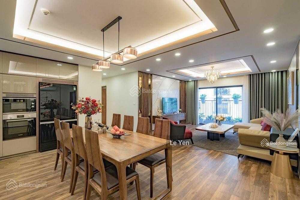Bán căn hộ cao cấp lancaster, 20 núi trúc, 182m2 03 ngủ view hồ, ban công đông nam.  0945 894 ***