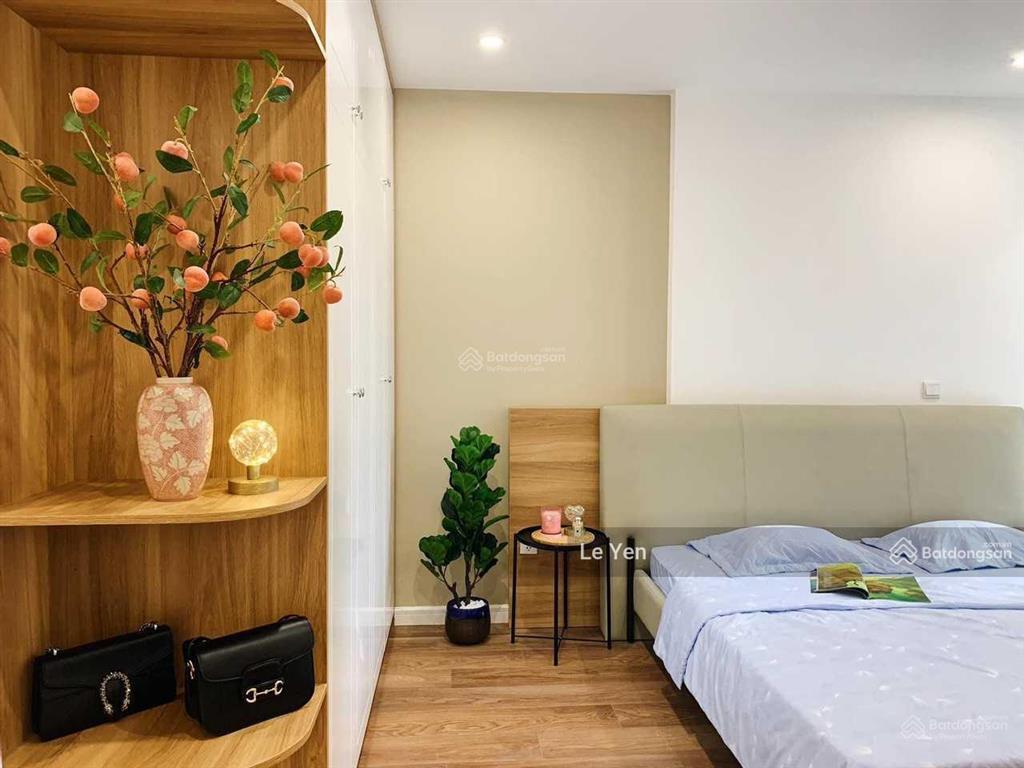Cho thuê căn hộ cao cấp green diamond 93 láng hạ, 143m2 3 ngủ, view hồ giá chỉ 20 tr.  0945 894 ***
