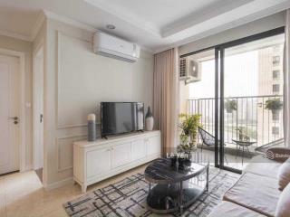 Cho thuê căn hộ vinhomes nguyễn chí thanh, dt 125m2 3 ngủ đủ đồ giá thuê 23 triệu.  0945 894 ***