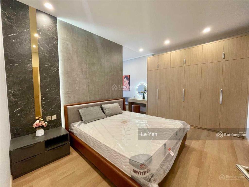 Cho thuê căn hộ cao cấp green diamond  93 láng hạ, 90m2 2 pn giá 21 triệu.  0945 894 ***