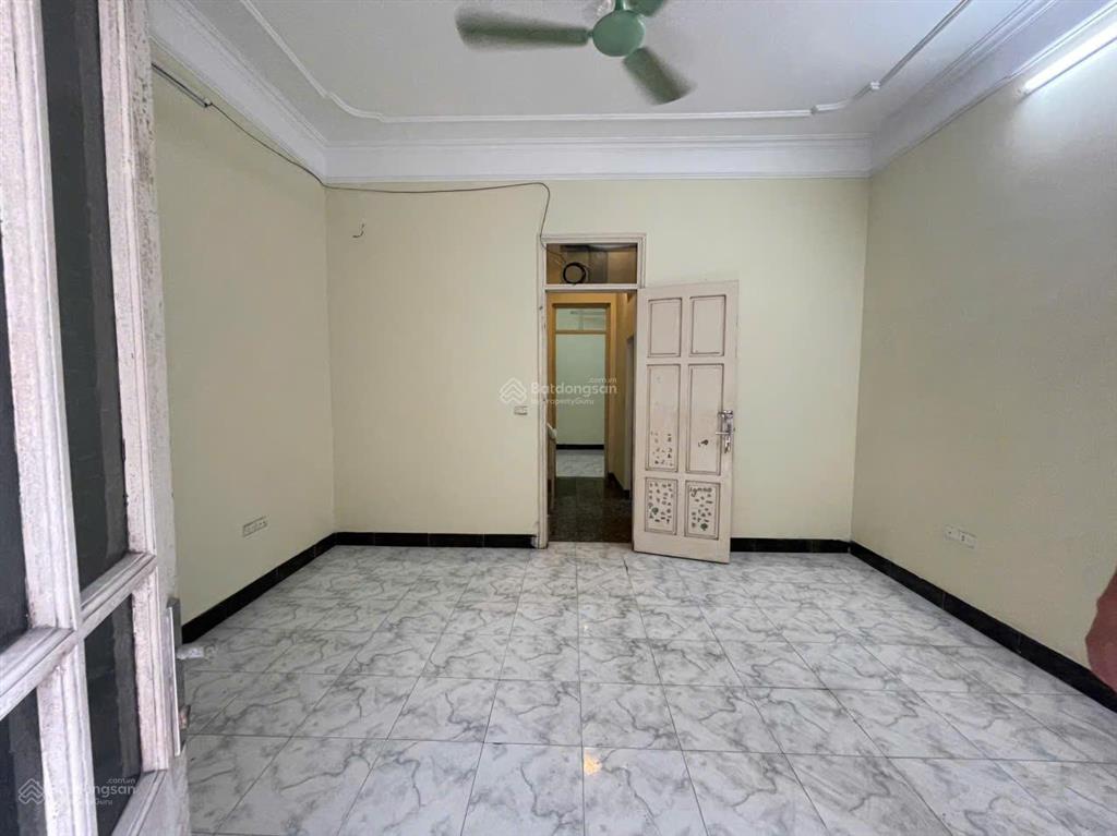 Nhà riêng ngõ phố minh khai ngõ quỳnh dt 55m² x 4t giá 15tr