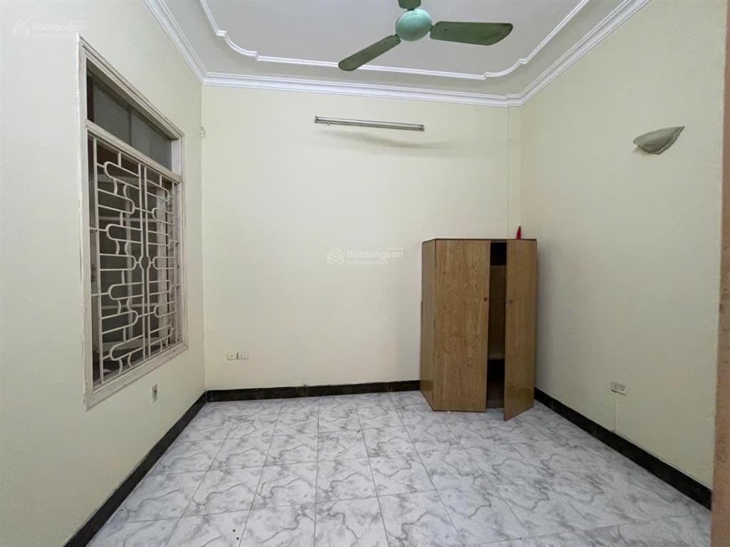 Nhà riêng ngõ phố minh khai ngõ quỳnh dt 55m² x 4t giá 15tr
