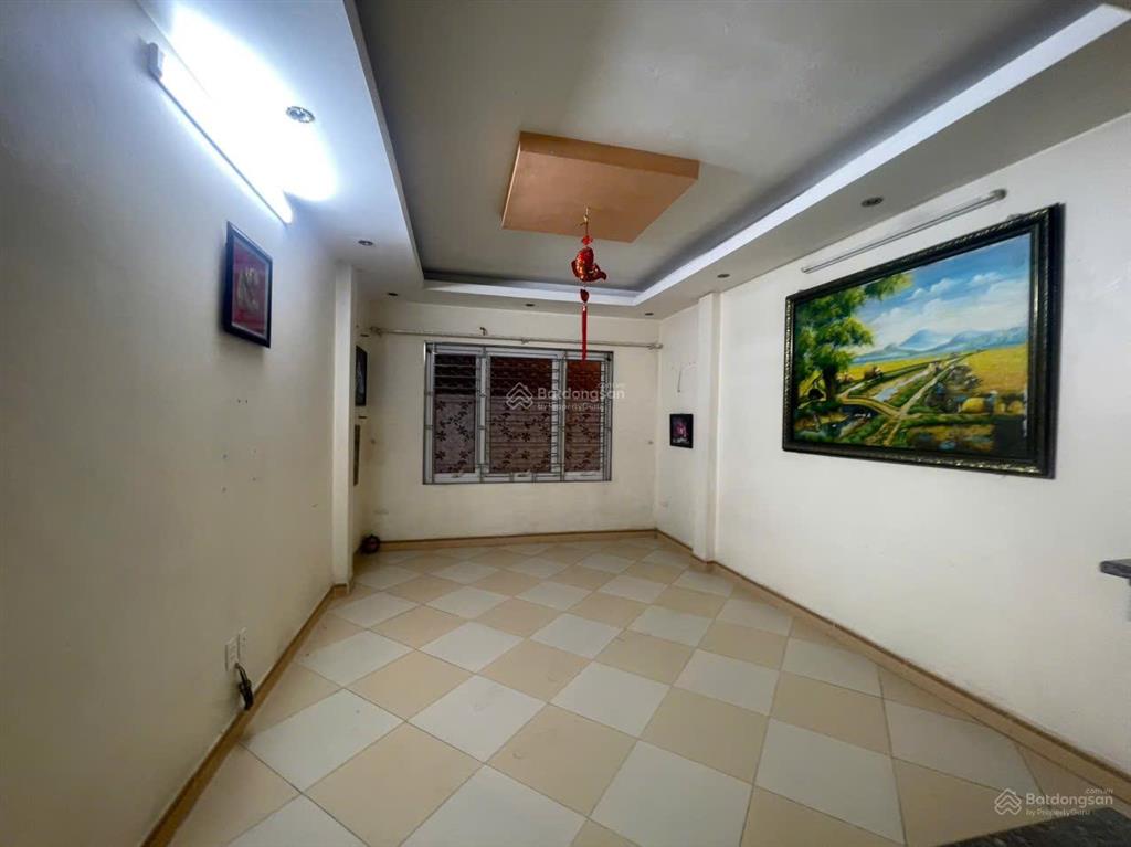 Nhà riêng ngõ phố tân mai nguyễn chính dt 45m2 x 4,5t giá 15tr