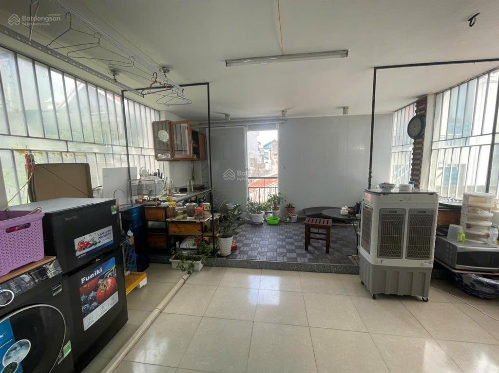 Nhà riêng ngõ 120 phố định công, gần giải phóng. dt 70m2 x 4t giá 23tr