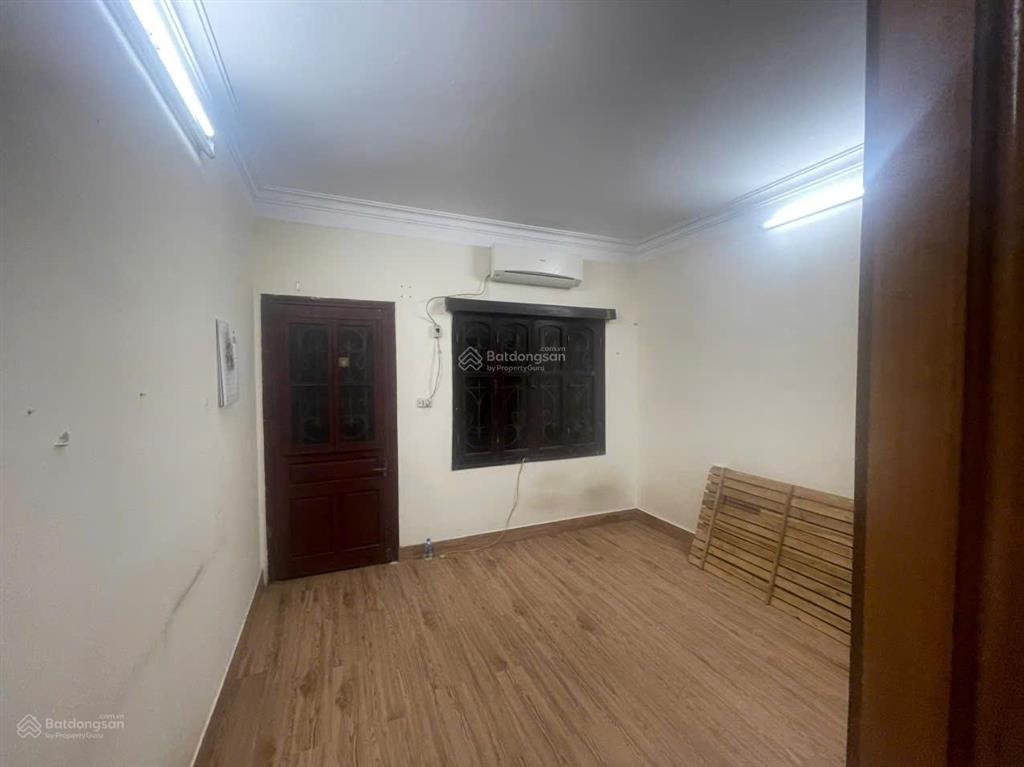 Nhà riêng ngõ 51 phố tương mai gần cầu khỉ dt40m2x4t giá 9tr có tl.
