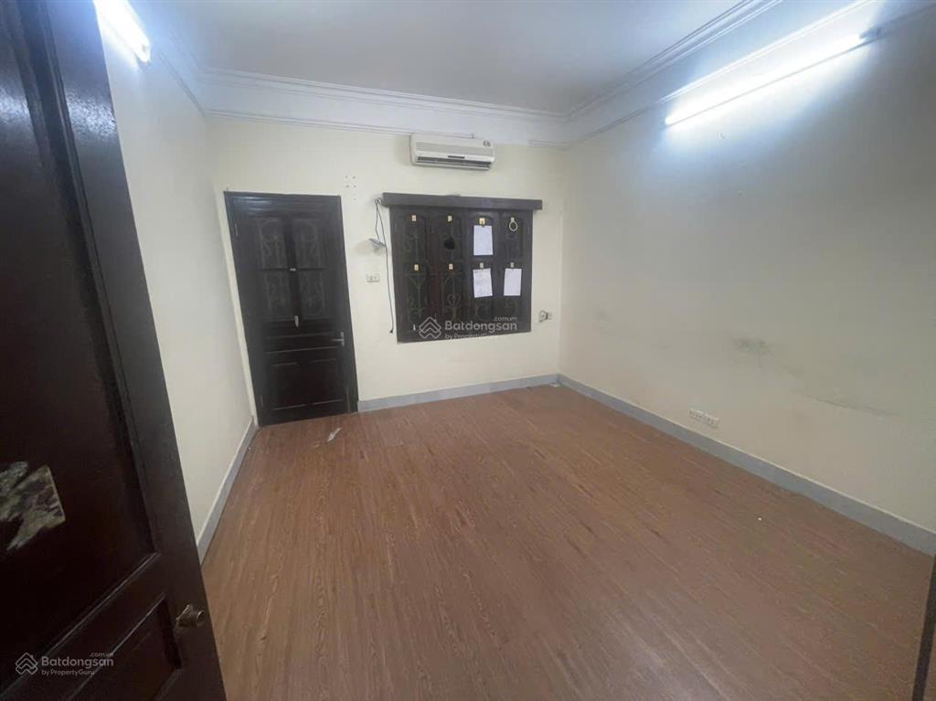 Nhà riêng ngõ 51 phố tương mai gần cầu khỉ dt40m2x4t giá 9tr có tl.