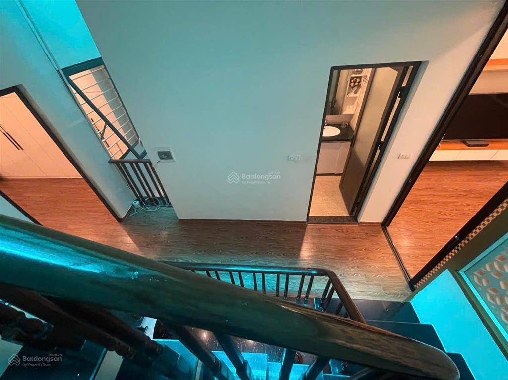 Nhà riêng ngõ 104 phố định công gần giải phóng, dt 70m2 x 4t, giá 23tr