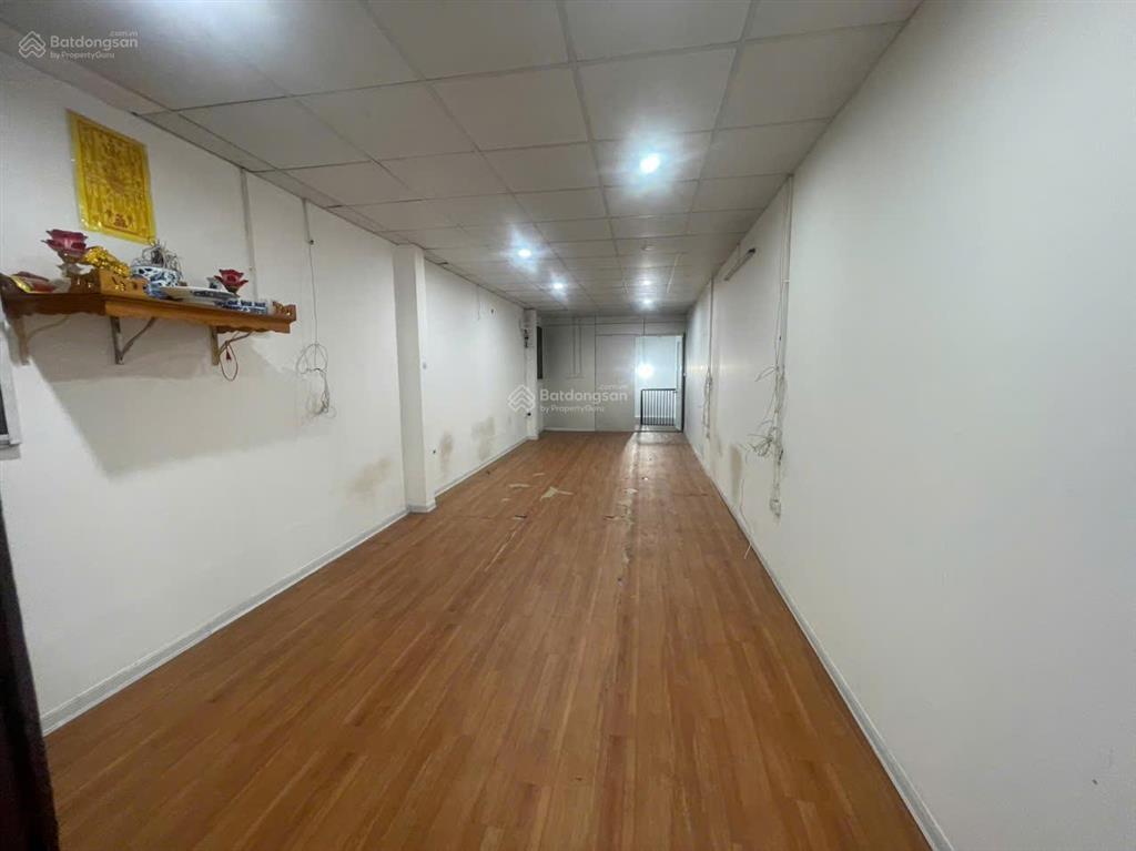 Nhà riêng ngõ phố trương định, đường sông sét, dt 52m2 x 2t, giá 12tr