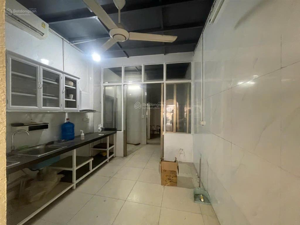 Nhà riêng ngõ phố trương định, đường sông sét, dt 52m2 x 2t, giá 12tr