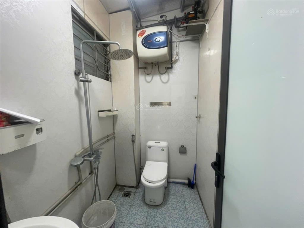 Nhà riêng ngõ phố trương định, đường sông sét, dt 52m2 x 2t, giá 12tr