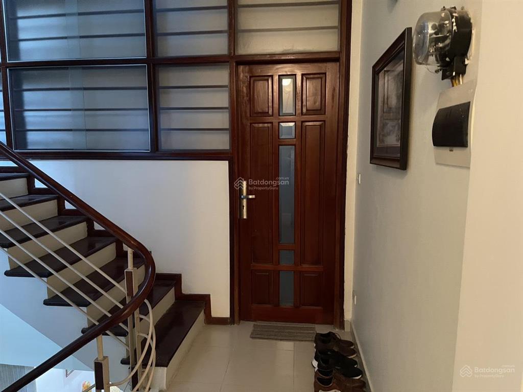 Căn hộ ccmmn đủ đồ số 7 phố lò đúc gần hàn thuyên, dt 45m2, giá 8tr