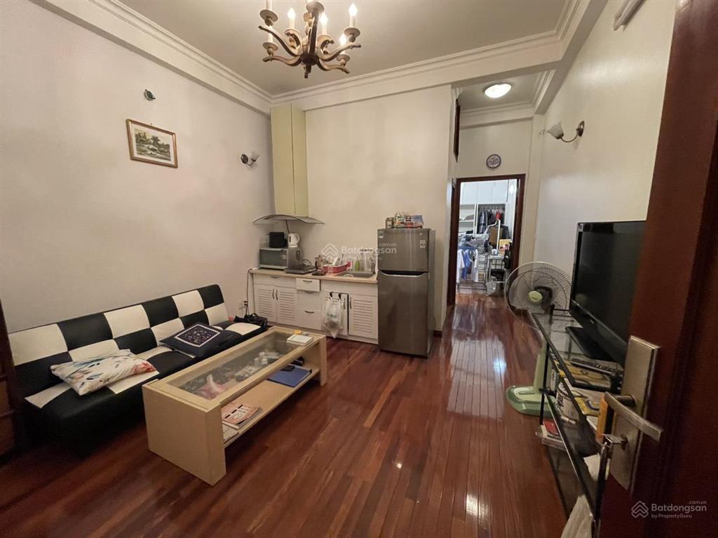 Căn hộ ccmmn đủ đồ số 7 phố lò đúc gần hàn thuyên, dt 45m2, giá 8tr