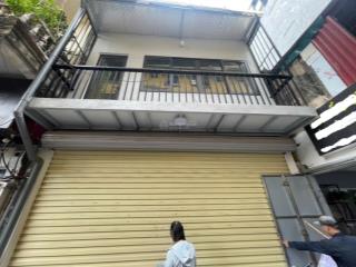 Nhà riêng ngõ phố trần đại nghĩa gần trường kinh tế, dt 65m2 x 2t, giá 16tr