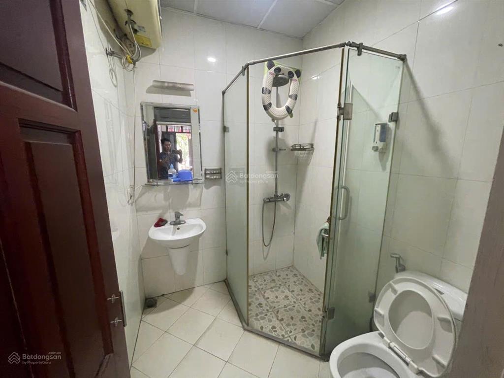Nhà riêng ngõ phố kim ngưu, phường thanh nhàn, dt60m2x2t và 40m2 sân, giá 16tr