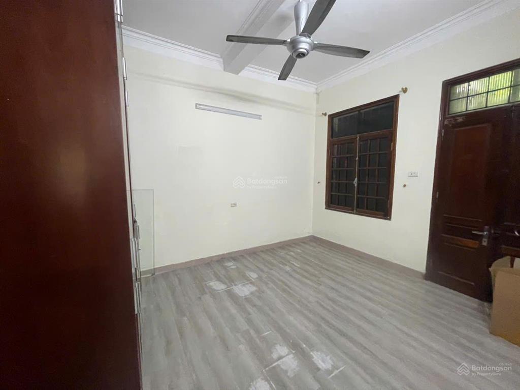 Nhà riêng ngõ phố kim ngưu, phường thanh nhàn, dt60m2x2t và 40m2 sân, giá 16tr