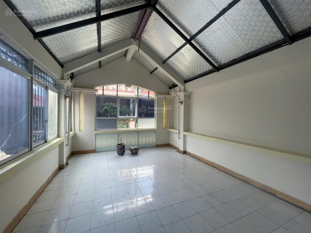 Nhà riêng ngõ phố kim đồng giải phóng dt60m2x4t giá 25tr