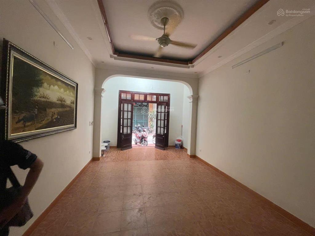 Nhà riêng ngõ phố kim đồng giải phóng dt60m2x4t giá 25tr