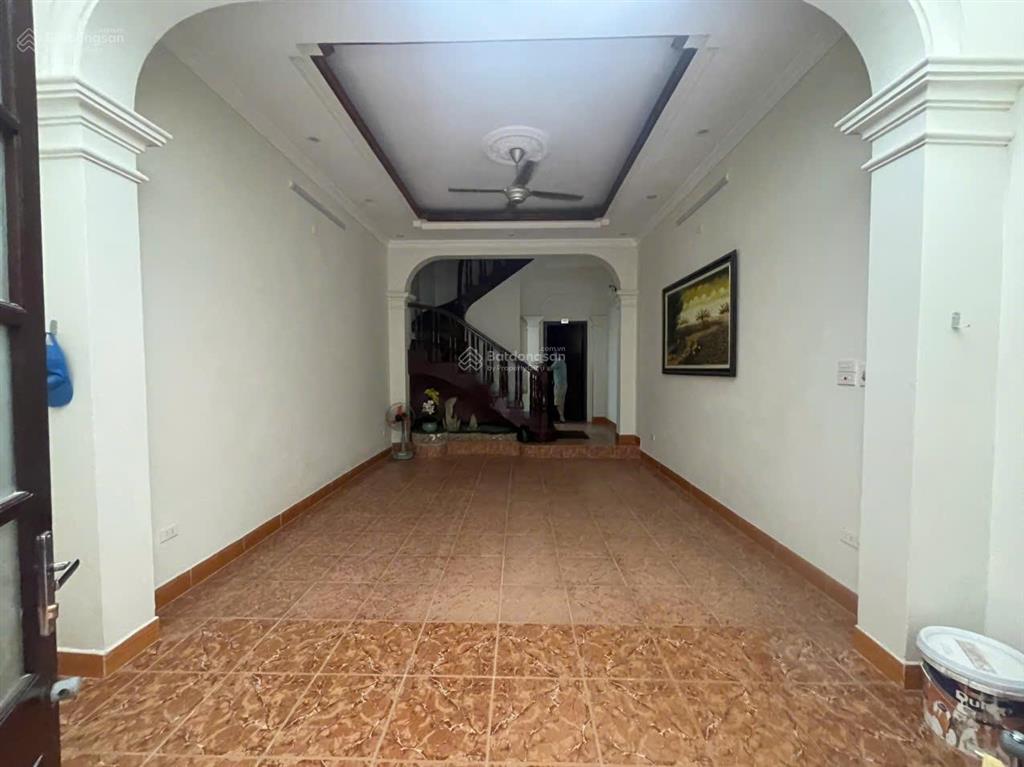 Nhà riêng ngõ phố kim đồng giải phóng dt60m2x4t giá 25tr