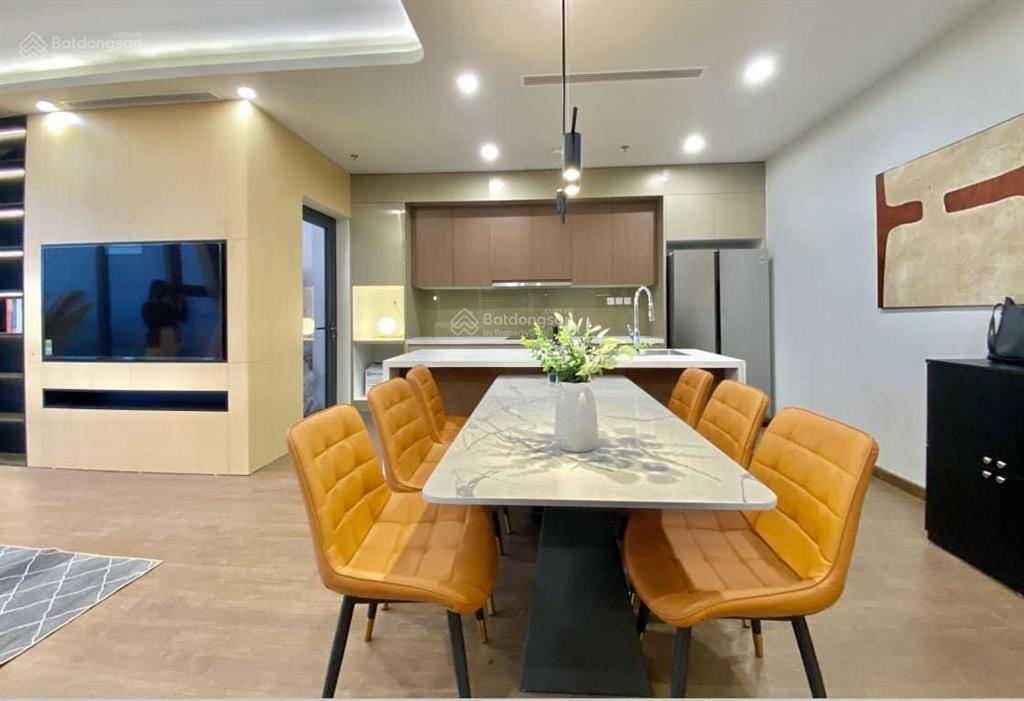 Chính chủ cần bán căn hộ vinhomes nguyễn chí thanh, 86m², 2pn, ban công đông nam, tầng cao, giá tốt