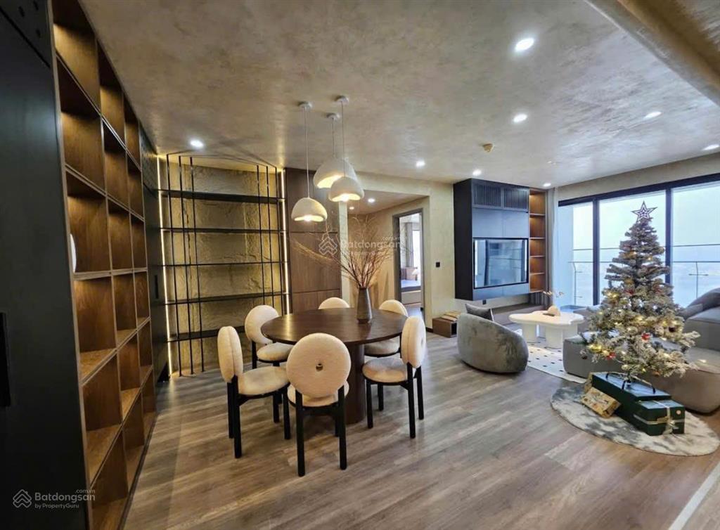 Cho thuê gấp căn hộ chung cư green diamond93 láng hạ, 145m2, 3pn, đủ đồ, tầng cao.  0972 709 ***