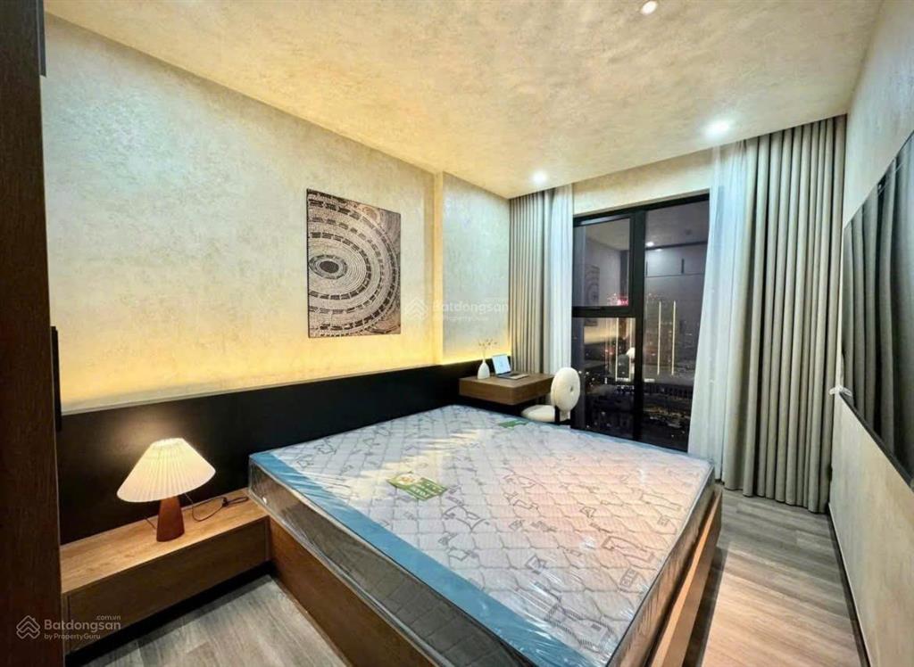 Cho thuê gấp căn hộ chung cư green diamond93 láng hạ, 145m2, 3pn, đủ đồ, tầng cao.  0972 709 ***