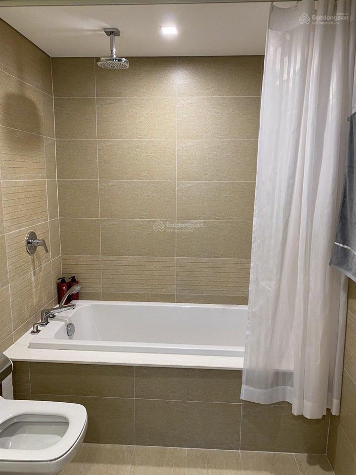 Bán chcc lancaster 20 núi trúc, studio 45m2, tầng cao full đồ, view đẹp.  0972 709 ***