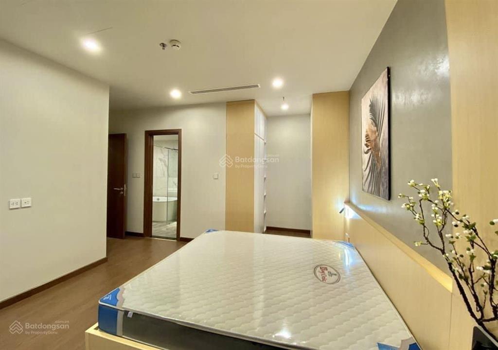 Cần bán căn hộ chung cư cao cấp vinhomes metropolis 75m2, 2pn, 2wc full đồ đẹp.  0972 709 ***