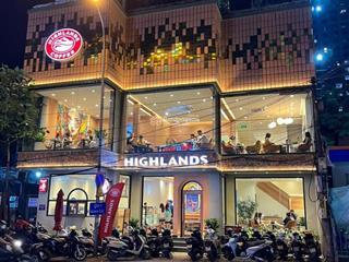 Cho thuê nhà mặt phố xã đàn, mặt tiền 7,6m, diện tích 122 m2, 5 tầng, thang máy, nhiều tiện ích