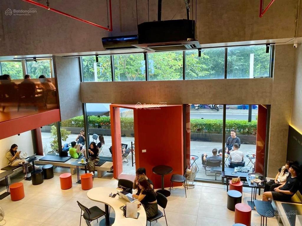 Cho thuê nhà mặt phố quang trung, 300 triệu, 500m2, 2 tầng, mặt tiền 35m, giá cực chất