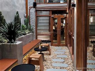 Cho thuê nhà mặt phố lò đúc diện tích 280 m2, mặt 9m