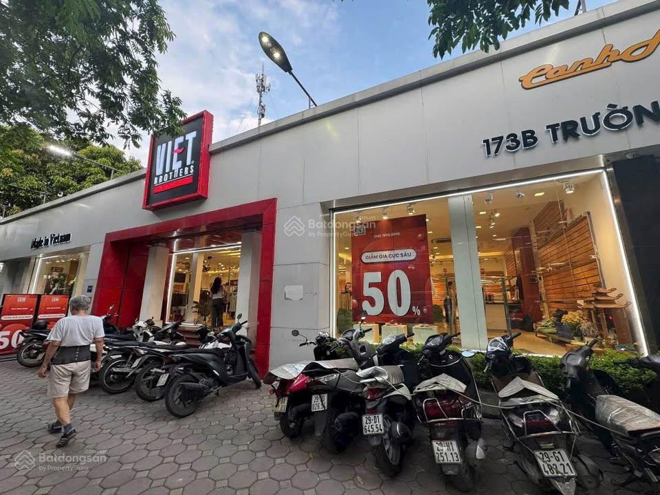Cho thuê nhà mặt phố yên phụ dt 1000m2, 1 tầng, mặt tiền 25m