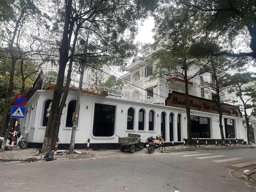 Cho thuê nhà mặt phố yên phụ dt 1000m2, 1 tầng, mặt tiền 25m