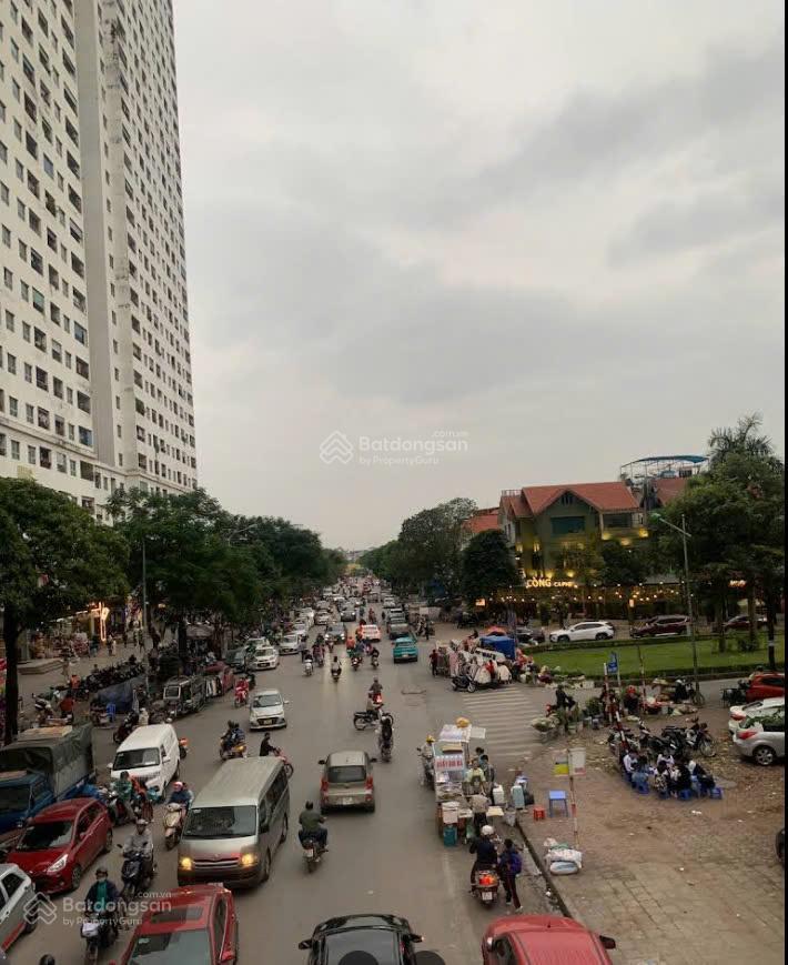 Cho thuê nhà mặt phố nguyễn hữu thọ, linh đàm, mt 30m, dt 260m2, 4 tầng, lô góc