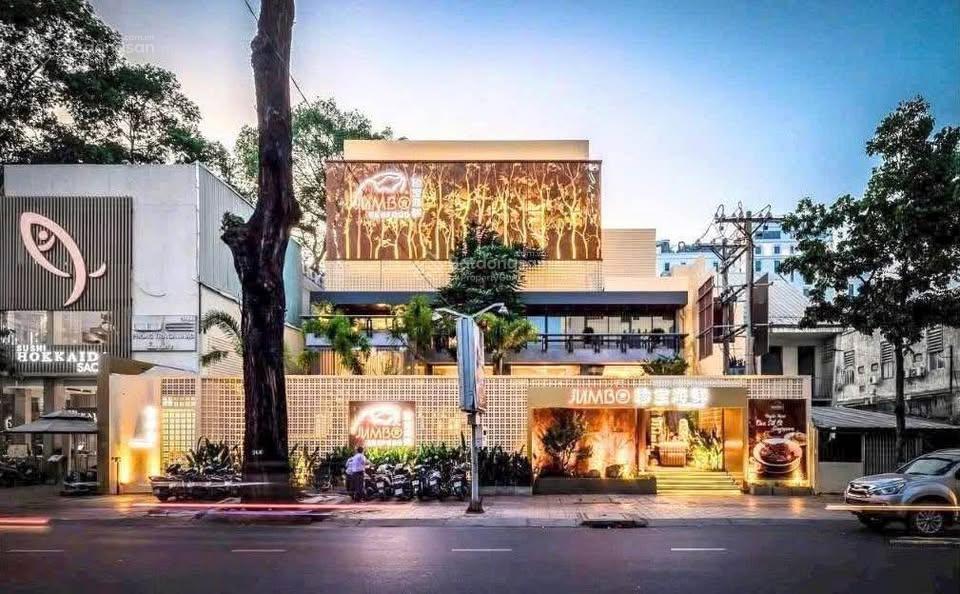 Cho thuê nhà mặt phố vạn phúc diện tích 250 m2, 1 tầng, mặt tiền 25m