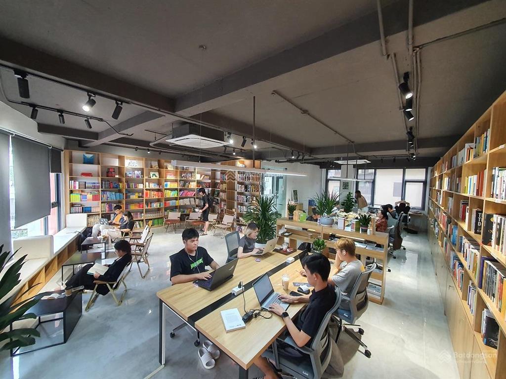 Cho thuê nhà mặt phố phùng hưng diện tích 700 m2, 1 tầng, mặt tiền 15m