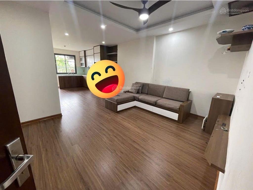 Căn hộ 67m2 full đồ đẹp cần bán
